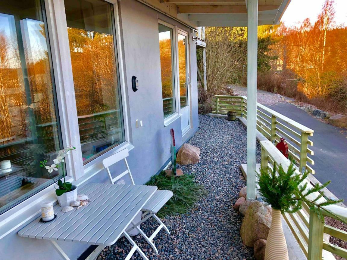 Lovely Studio Apartment Seaview & Private Sauna Lerum Exterior foto